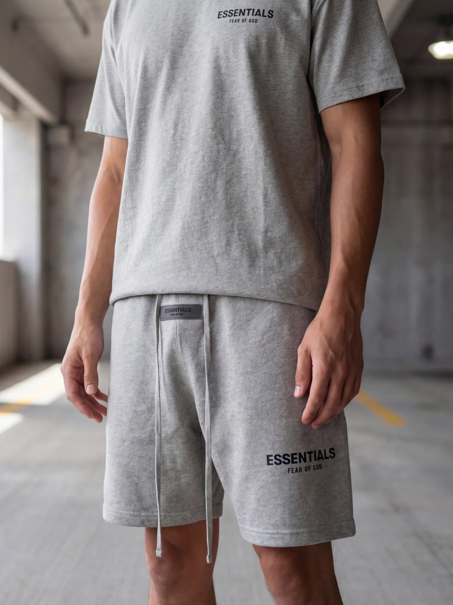 FND Essential Shorts – Stone Grey
