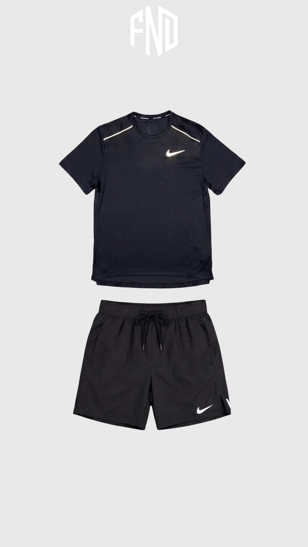 Ensemble - Ultra Black Nike