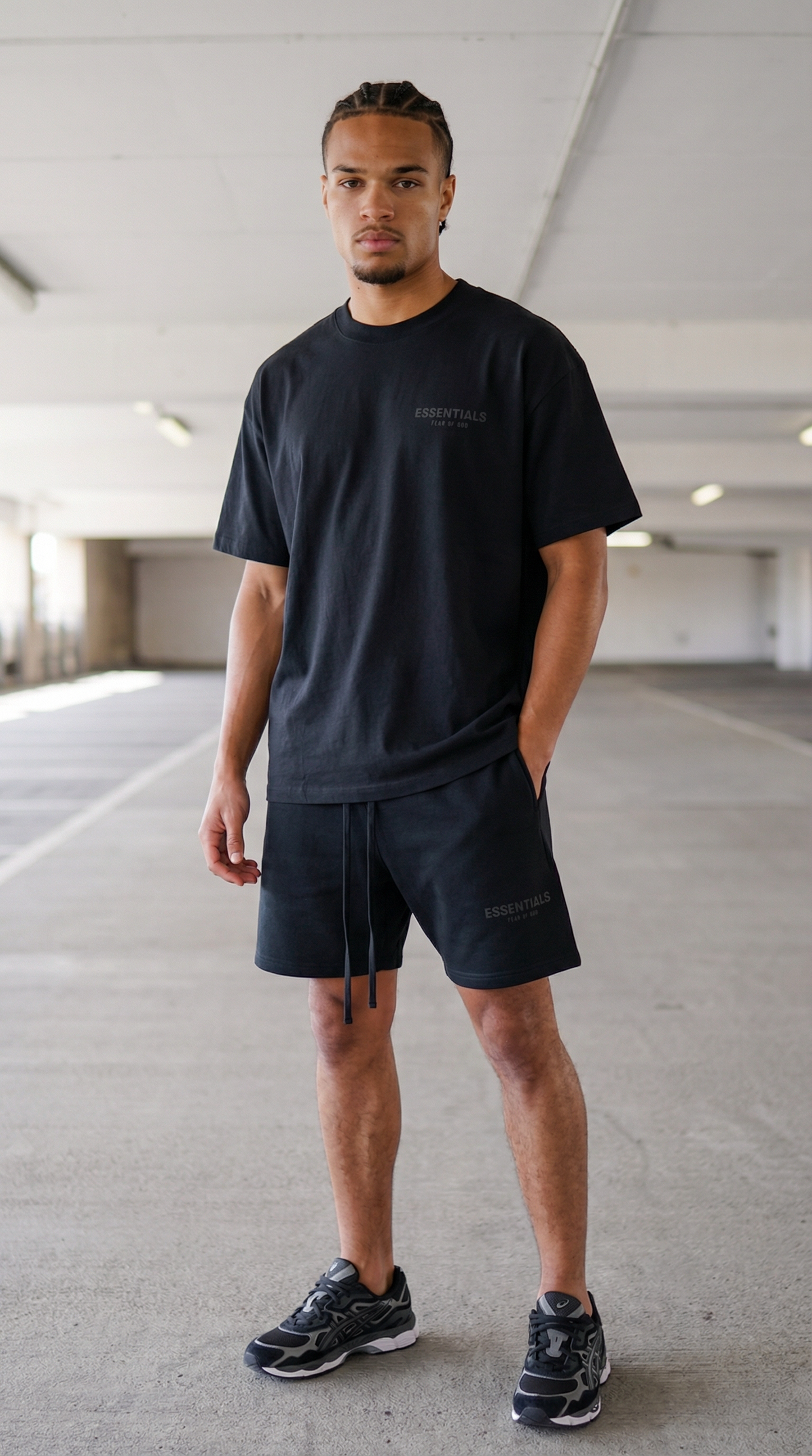 FND Essential Tee – OFF Black