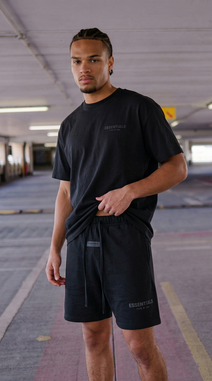 FND Essential Shorts – OFF Black